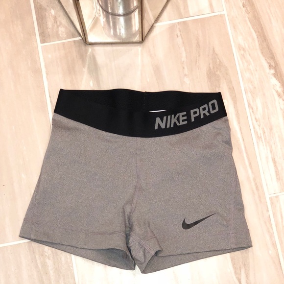 nike pro grey